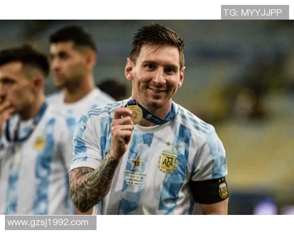 当红足球球星惊艳街头化妆秀引发热议时尚与运动完美融合